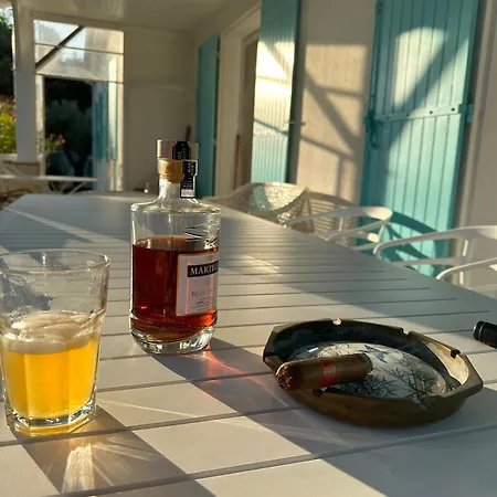 Maison-marlette Tatil Evi *